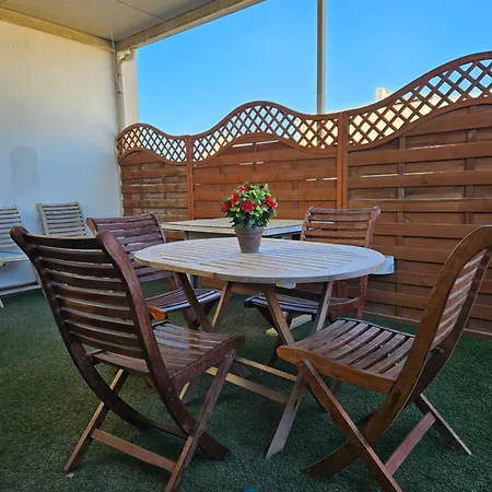 Δωμάτια σε οικογενειακή κατοικία Lotus Malta