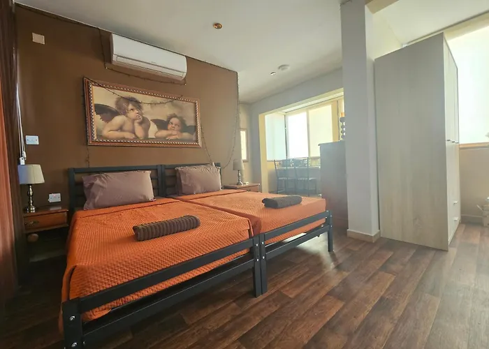 Lotus Malta 홈스테이